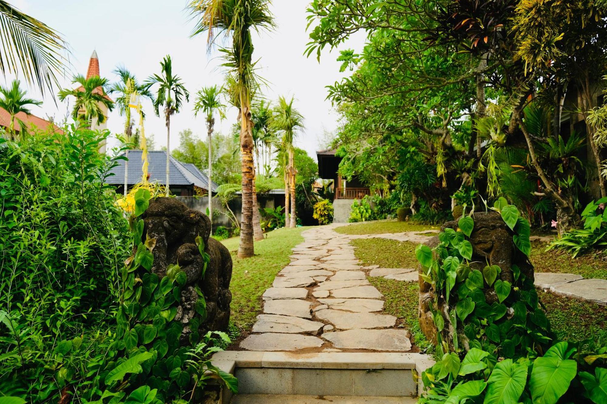 Wana Karsa The Villas Ubud Exterior photo