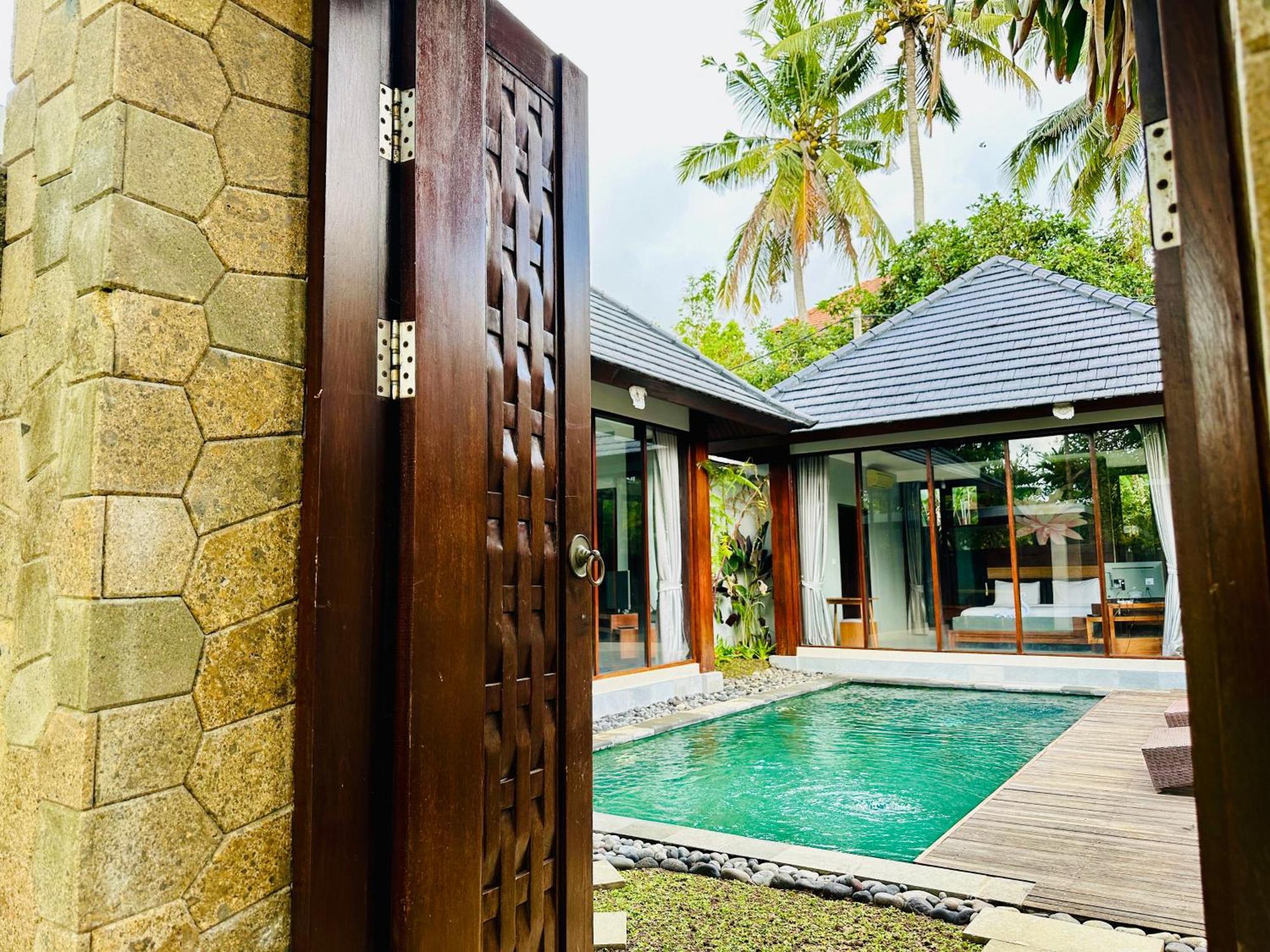 Wana Karsa The Villas Ubud Exterior photo