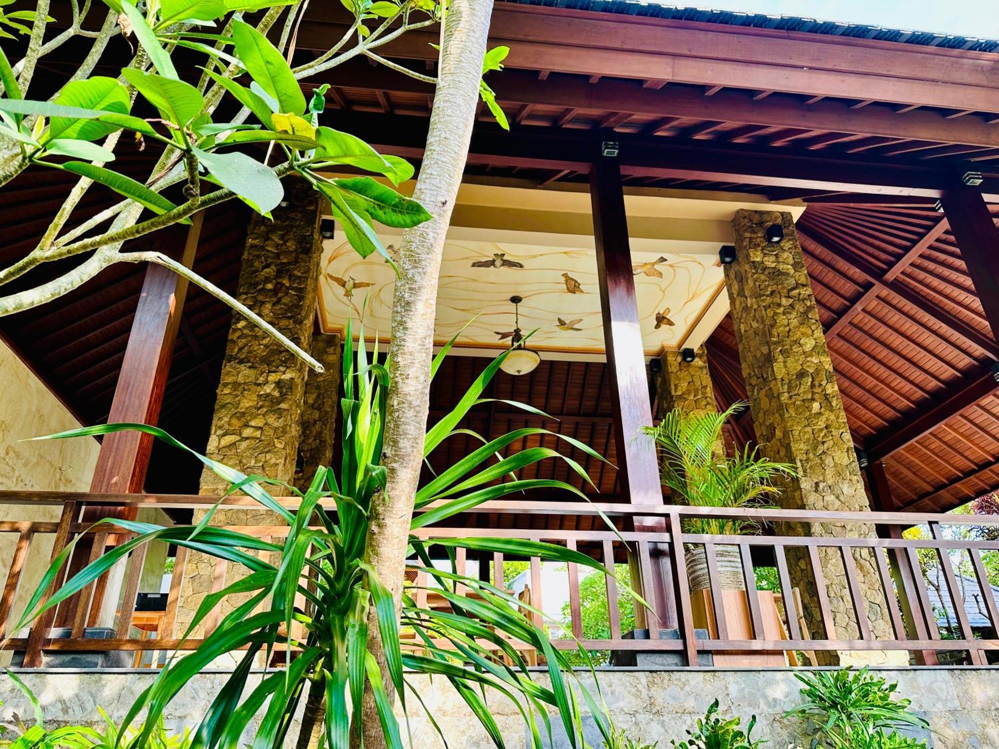 Wana Karsa The Villas Ubud Exterior photo