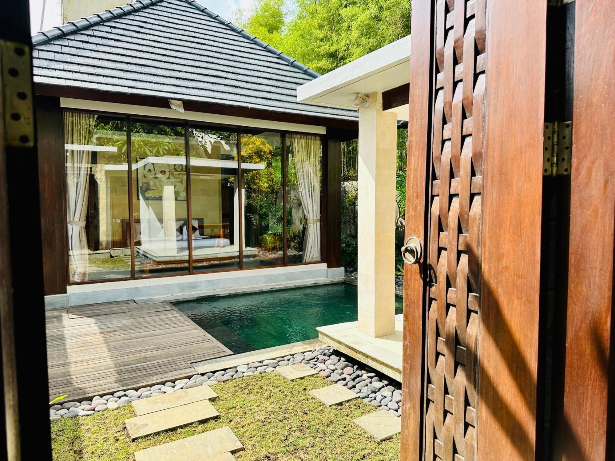 Wana Karsa The Villas Ubud Exterior photo