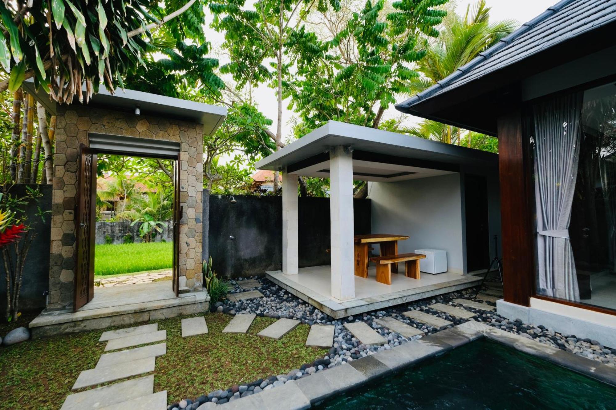 Wana Karsa The Villas Ubud Exterior photo